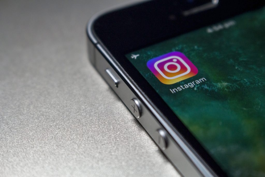 Instagram will now warn users before banning accounts